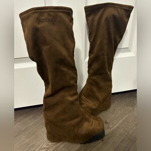 NWOB Dolls Kill / Darker Wavs Brown Crossfade Knee High Pant Boots